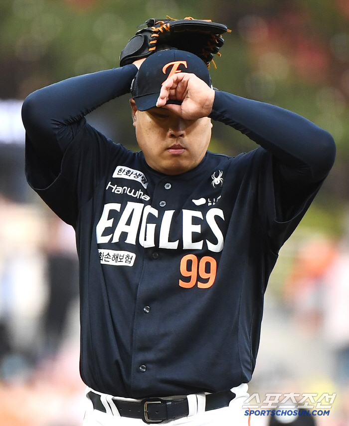 Ryu Hyun-jin is out at least twice despite the fierce battle for first place, when will Moon Dong-ju come...If you say you're the one