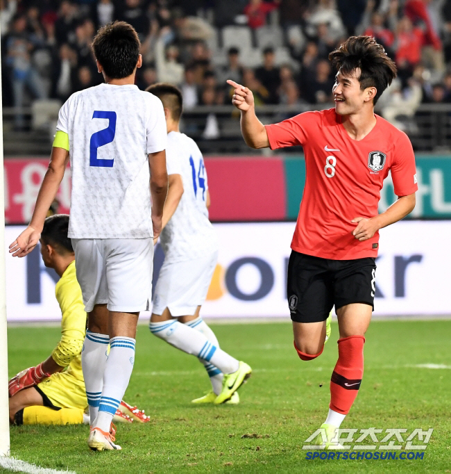 We did it! Hong Myung-bo defeated Iraq and confirmed his early trip to North China and the U.S.! 11 consecutive finals 