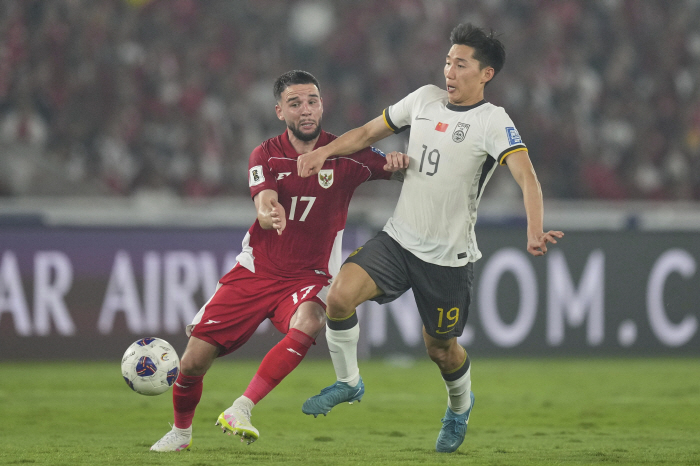 We want to go to the World Cup, too. 1.4 billion Chinese continents are in tears, shocking elimination of the preliminary round, worst performance → Coach is on the verge of being replaced