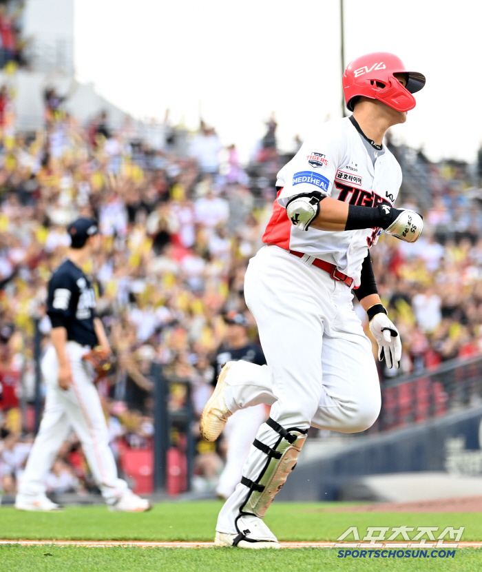 Wow, let's go watch baseball! All-kill of Memorial Day Stadium is sold out! Jamsil Daegu Suwon Gwangju Gocheok 102,950 people gathered