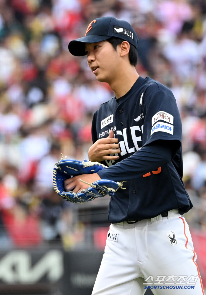 Hanwha, the No. 1 LG 0.5G car, overpowered KIA in the 11th inning of extra time...Chae Eun-sung's crazy defense that blocked the walk-off loss → Lee Jin-young's final hit 