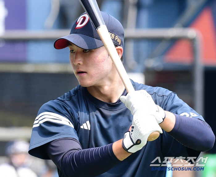 It's like Cheongryonggi high school baseball. Doosan's training atmosphere has changed these days, and special training after the game with strong shouts