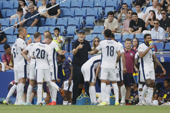 Are you kidding me? England's Tuchel, who got angry even after winning, why on earth?