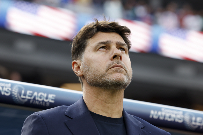 As it turns out, Coach Pochettino of the same class as Klinsmann, lost to Turkiye and humiliated him for the first time in 10 years.Still, I can win the World Cup. Spiritual victory