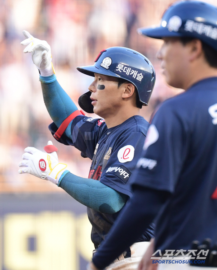 Birth of a new ace Gamboa, 157km, beat Kwak Bin, 155km, perfect pitching for two consecutive games, and Winning Series, 2 consecutive wins after 3 consecutive losses at Lotte 