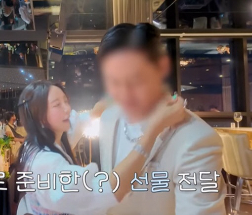 Chaebol's second-generation Lee Philip unveils luxury birthday party..♥ Even Park Hyun-sun's 10-month installment gift