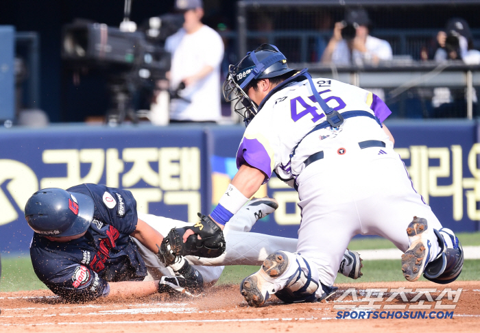 Fantastic Bodhisattva Poison, Jung Soo-bin, is it okay to have a replacement hip pain during the game for two consecutive days