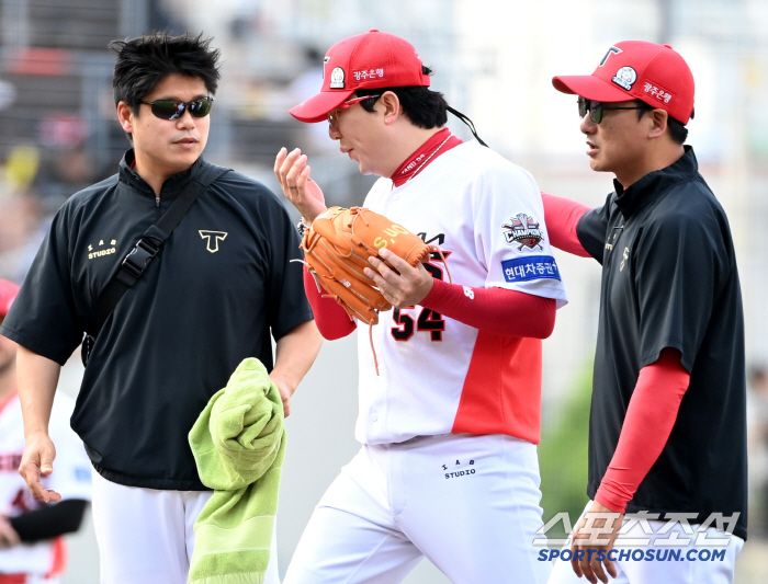 He hit Ponce with a come-from-behind sign, but Yang Hyun-jong lost five runs in two ⅓ innings, ERA 4.90 → 5.27 skyrocketed (Gwangju site)