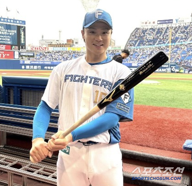 I didn't expect the starting pitcher to hit a two-run guitar in the seventh inning with the bases loaded…I should have hit two managers who were sent out as sixth batter, but it's a shame. 