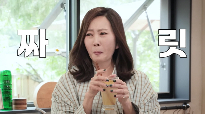 Lee Young-ja and Kim Nam-joo are worried about the smell of their breath...Solved at once (Lee Young-ja TV)