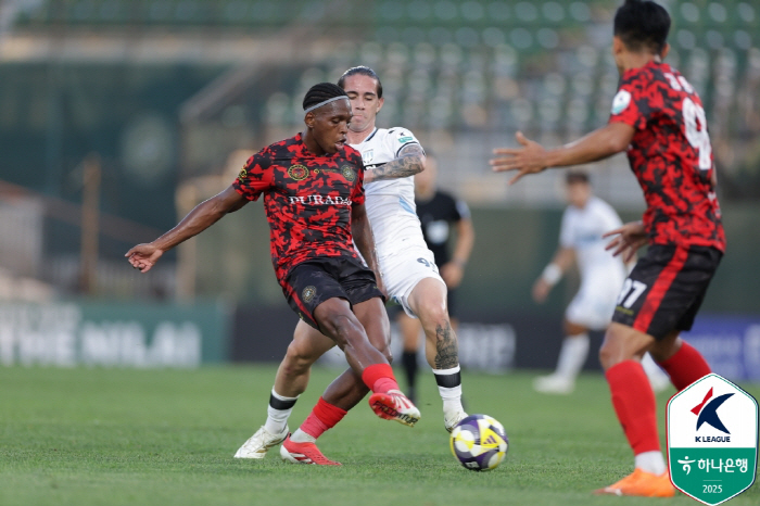 Lewis' winning goal Kimpo escaped 10 wins and 3 games against Cheonan  jumped to 10th place 