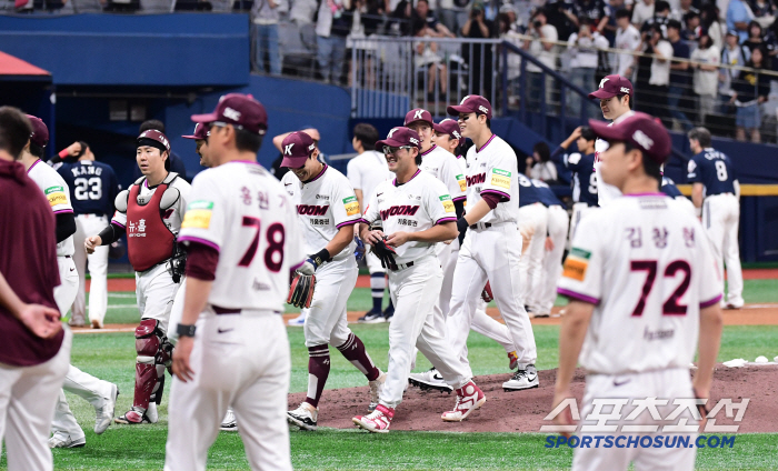 LG and Lim Chan-kyu also collapsed who mocked the 100th lossIf I can't sweep, I'm doomed? Now worry about being swept away