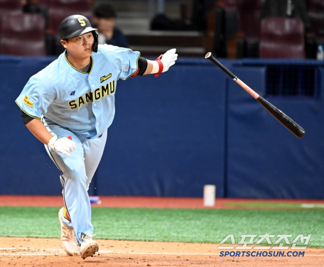 The reason why I asked Lee Jae-won to smash the second division is that the standard for success in the first division of the second division batter seen by Yum-ryang is 