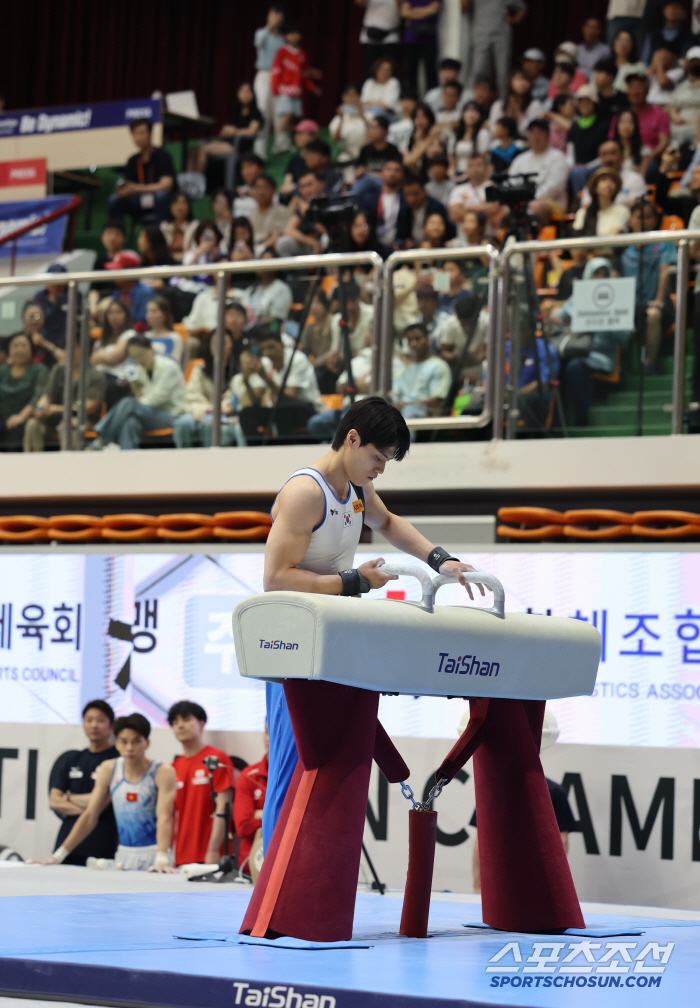 Undaunted massage ace, Heo Woong, shining silver at the Jecheon Championship! Moon Jae-young is on the floor