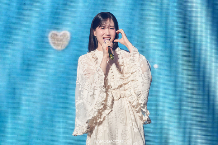  Park Eun-bin has a hot day with a fan party in Tokyo...Certification of fan love