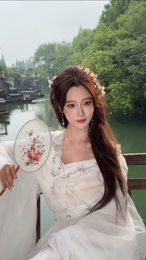  Clara, preparing to naturalize? A fresh visual from a historical drama