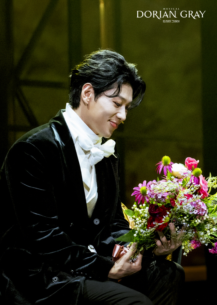 The son of the Hak family, Moon Yu-gang, followed by the musical Dorian Gray...I learned a lot