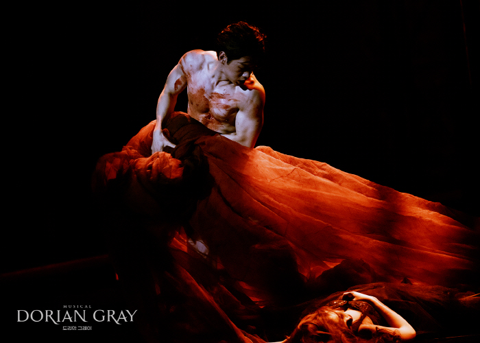The son of the Hak family, Moon Yu-gang, followed by the musical Dorian Gray...I learned a lot