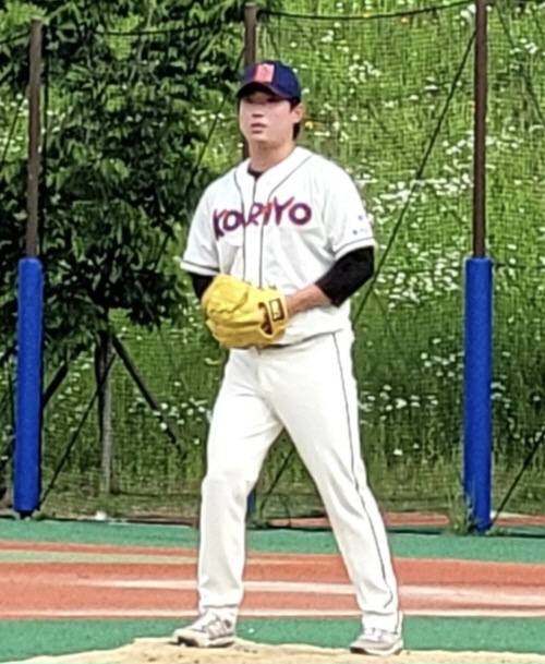 Up to 150km banging! Fireworks Baseball Kim Kyung-mook signs a contract with KIA as a nurturing player...2nd professional athlete from Mars Coriyo