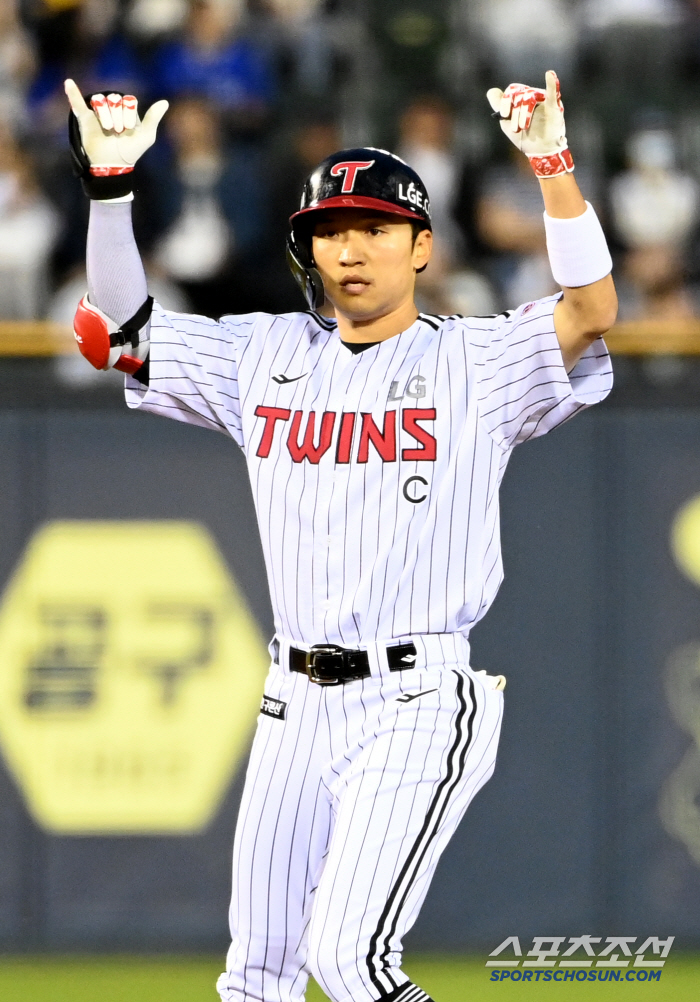 5 of last year's top 6 disappeared...Competition for stolen bases has changed dramatically, 35-year-old center fielder alone No. 1 → Retaking the throne for the first time in 7 years, Cho-joon Jung 