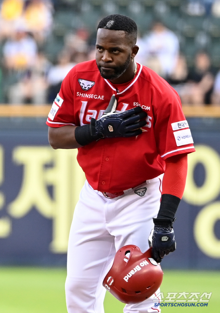 The bad luck of the mistake resulted in 101 pitches even though the candidate for next year's opening game was hit. 10 hits and 5 runs are on the verge of losing