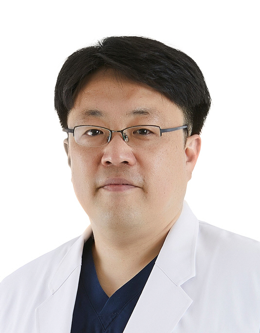 Development of probiotic complex strains effective in improving osteoporosis