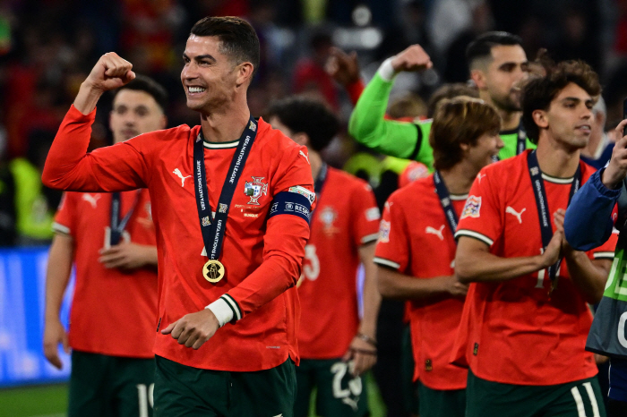 The future? It doesn't change. Ronaldo hints at staying in Saudi Arabia, 5.7 billion won a week is also valid? The conditions that al-Nasr is going to put out