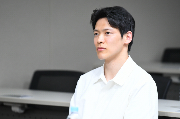 KBL's just dropped FA market, Huh Hoon → Kim Sun-hyung's key point guard relay transfer...15 people who announced retirement