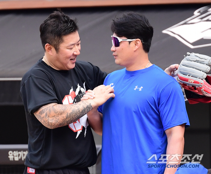 The legend and legend that I met at the championship. Oh Seung-hwan, welcome, Choi Hyung-woo. Isn't your body so good? 