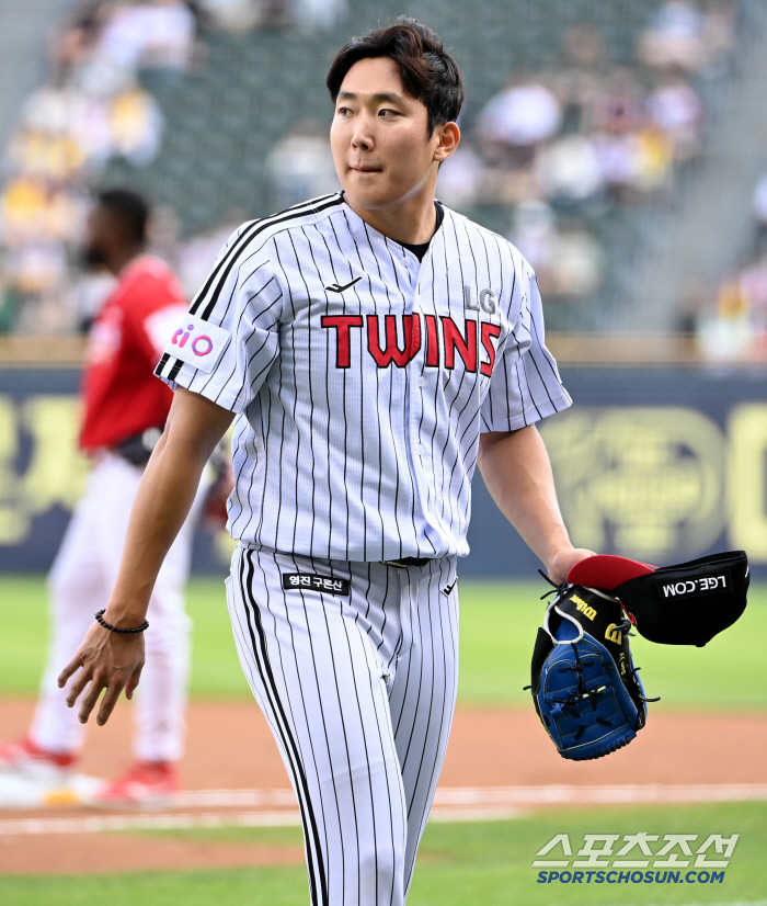 The misfortune caused by the error came up to the first team today, and the pitcher was hit by a pitch after the error. 3 extra runs despite taping fighting spirit. 