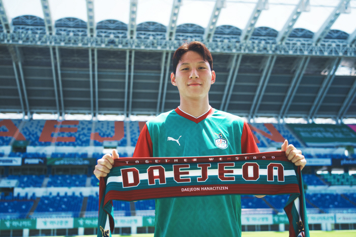  Park Jin-sung joined the military, but completely recruited side defender Yeo Seung-won