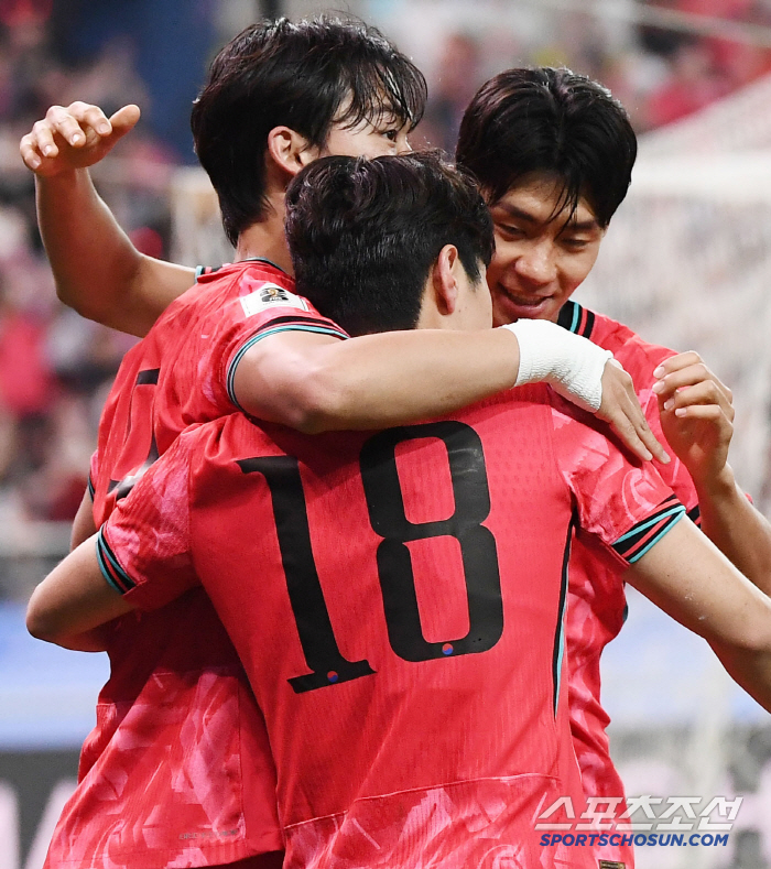 Lee Kang-in → Son Heung-min won 40 games in front of 41,911 Hong Myung-bo, No. 1 in the group undefeated WC. Happy ending