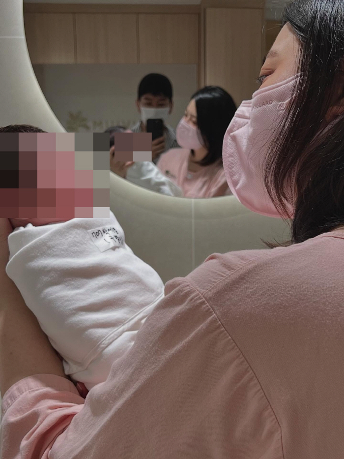 Park Se-young ♥ and Jung-wook, who met at school, gave birth to their daughter, SOS for real parenting a month later
