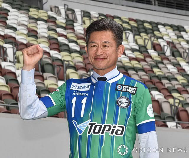 A record that is unimaginable. Legend is about to play in his 40th professional season, and he is still preparing to play for the first time in the season while dreaming of playing on the ground
