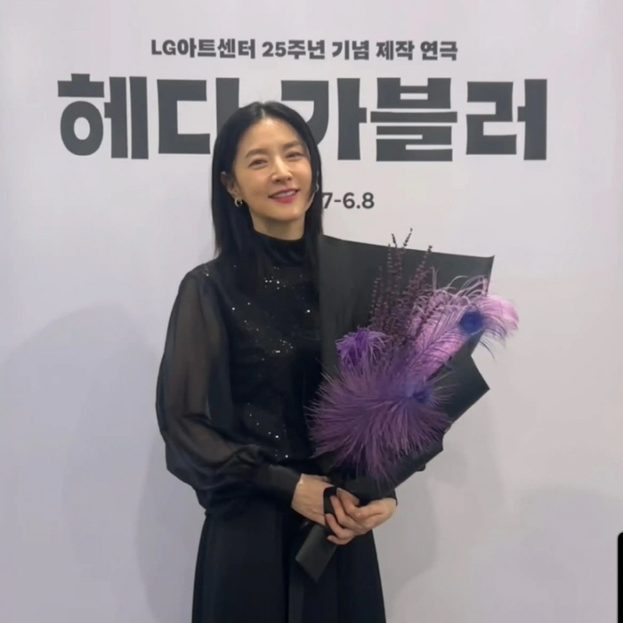  'Is your hair free now?' Lee Young-ae, how do you feel about finishing the play 'Hedda Gabler'