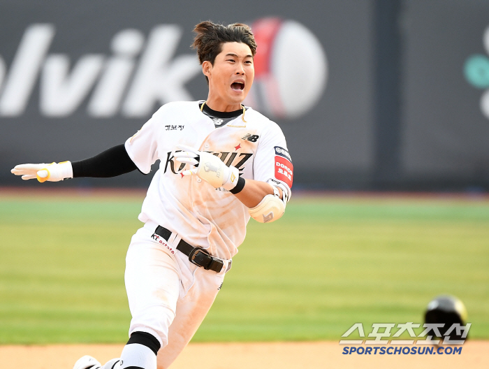 What a shock defeat to Park Se-woong, 18-hit dedication Lotte, and KT, which collapsed again for four consecutive losses 