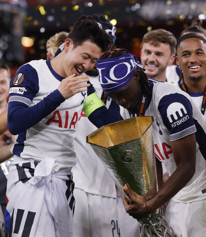 What's wrong with your soccer life? Manager Frank was appointed → Tottenham is in trouble again...Troublemaker Bissouma Reveals Shock Hard Postecoglou Impressive Text