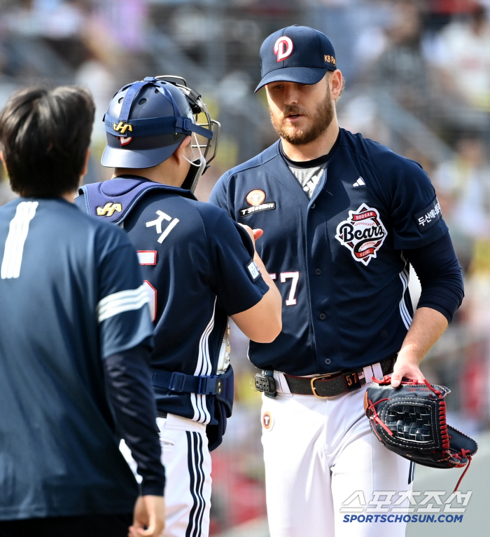Why did you come to Korea? → Controversy over personality  controversy over skills → Can Hanwha make atonement