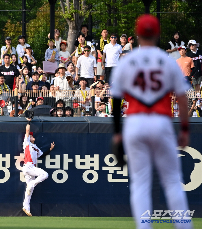 The winning on-base machine is finally here...As much as you came late, I hope you stay until the end