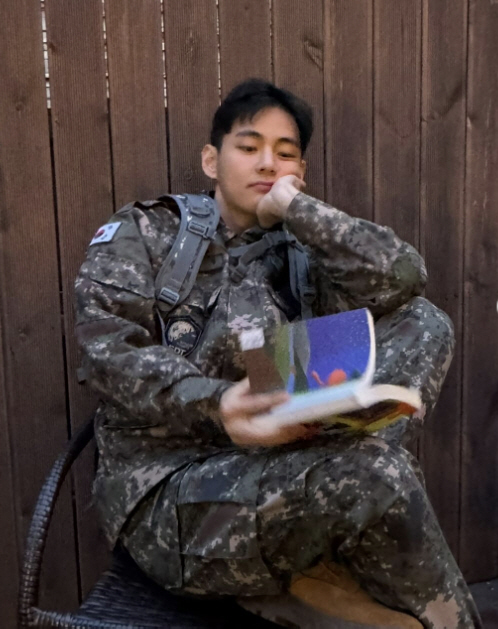 BTS V Reveals Heartfelt Military Moments 'Love Me Tete'