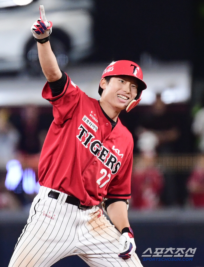 Choi Hyung-woo is the first KBO player! For the first time in the Tigers, Jeon Sang-hyun!KIA kept a fifty percent score Samsung 63 Overpowered 