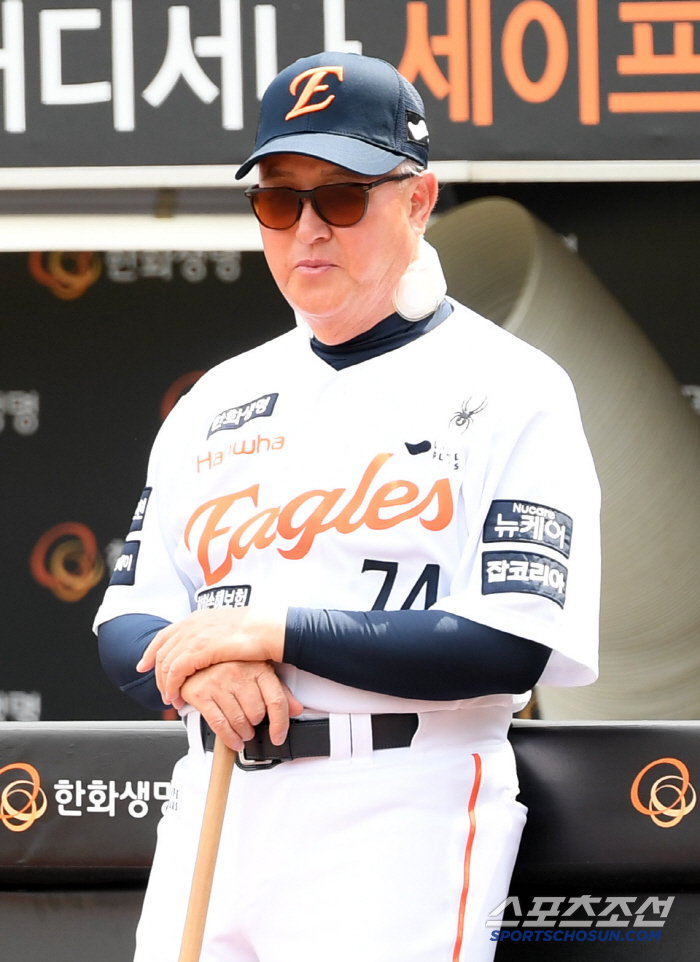 Hanwha coach Ko Dong-jin's first-team call-up → The background revealed by head coach Kim Kyung-moon is