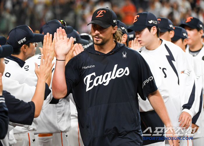 I'm sure I'll admit it.. Acting Cho Sung-hwan is sick of Weiss pitching → I felt like he was attacking us