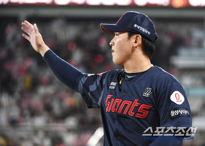 In the 8th episode of 'Promise,' Park Young-hyun broke down! Reyes' come-from-behind two-run final hit → Choi Jun-yong  Kim Won-joong's iron wall throw...A revenge match against KT 