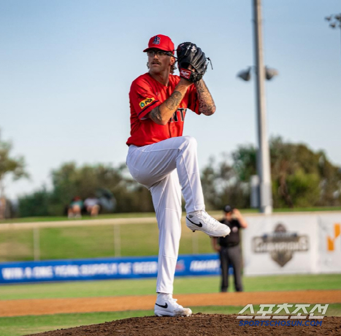 Kiwoom Recruiting Australian League MVP Left-Handed Pitcher as Short-Term Replacement for Rosenberg 
