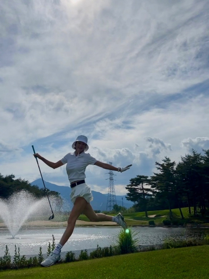 Let go of the rumors of an affair...Choi Yeojin and ♥ Golf Course Touching with Kim Jae-wook 