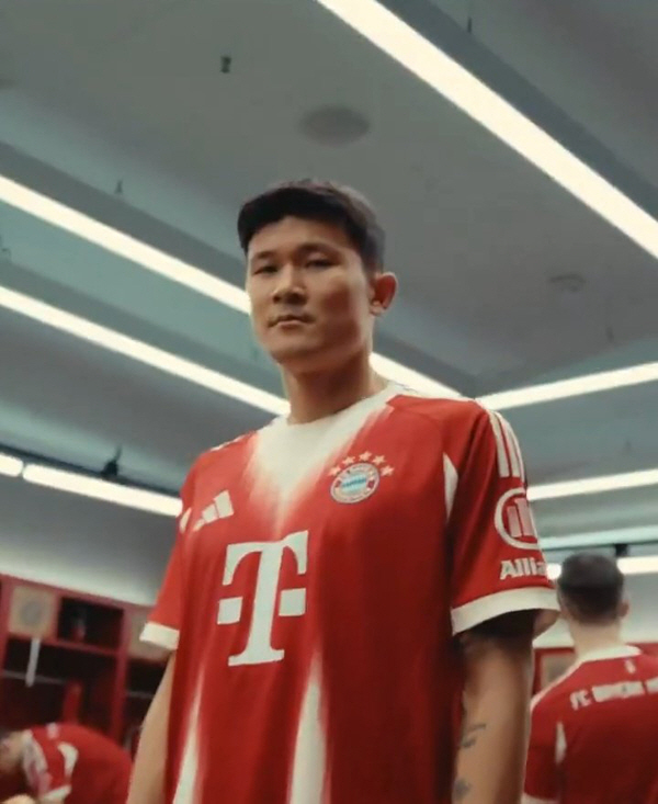  I don't know where I'm going Lee Kang-in, a strange smile, confirmed to participate in the Club World Cup as a PSG player...Achilles tendon injury Kim Min-jae also goes to the U.S