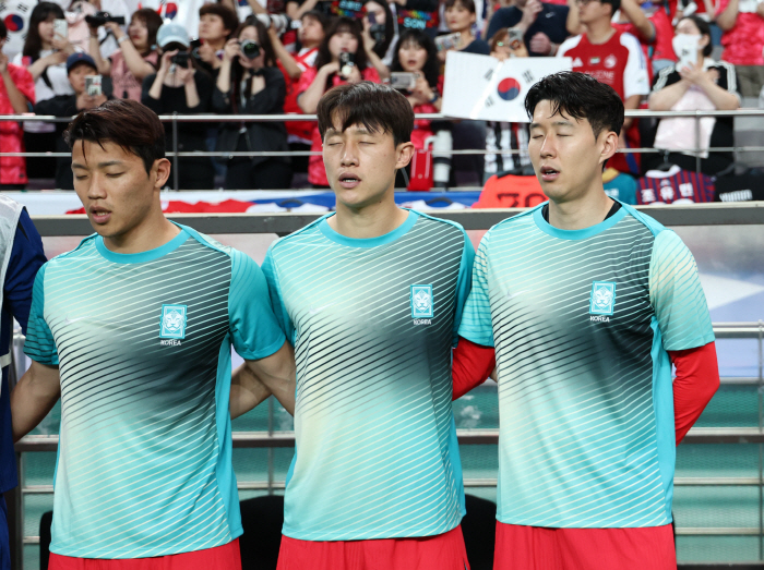  Hwang Hee-chan's good performance when he becomes a fan player...Please cheer for me. I'm so desperate