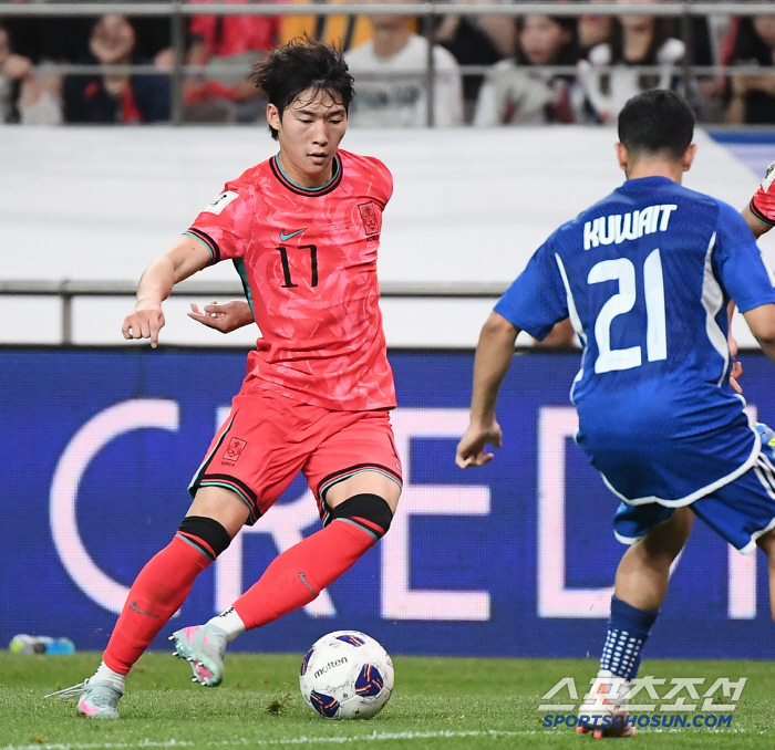 Lee Kang-in is different. King of Stoke → King of Sangam Tower, 2 help Bae Jun-ho's smile...Big inspirational senior, soccer future blossoming in praise
