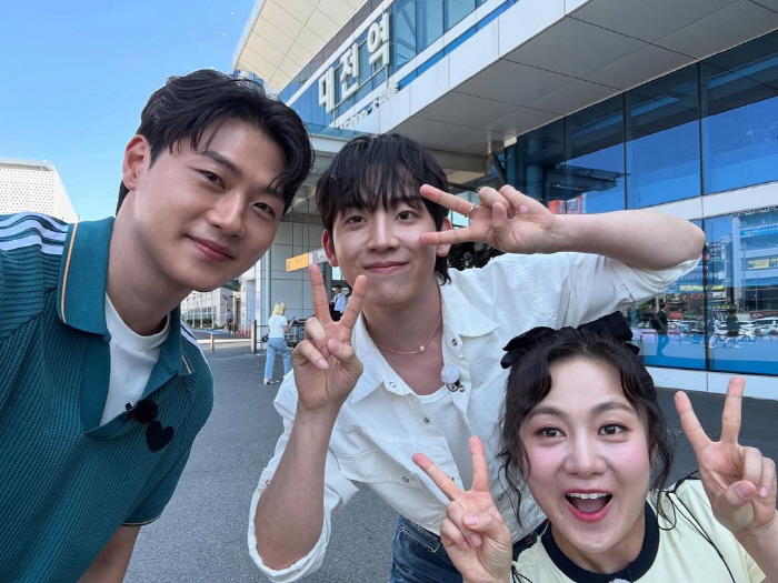 Park Na-rae returns to filming after getting a bright smile despite Cho's pain